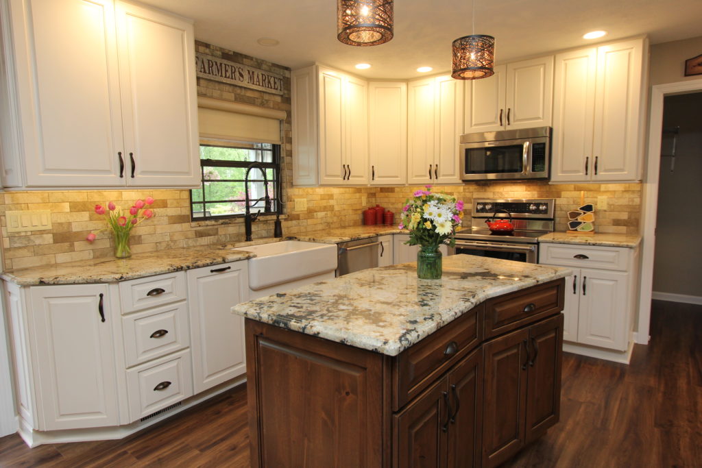 diiorio kitchen island & sink view