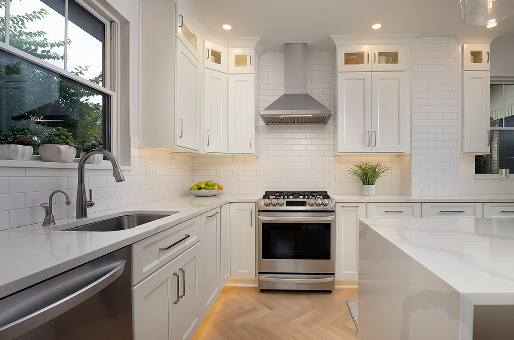 modern white kitchen